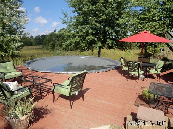 2447 G Rd, Fults, IL 62244 | Zillow
