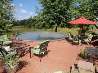 2447 G Rd, Fults, IL 62244