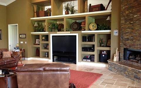 1st image of 155 S Bear Pointe Dr