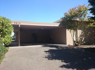 3610 W Commodore Way, Seattle, WA 98199