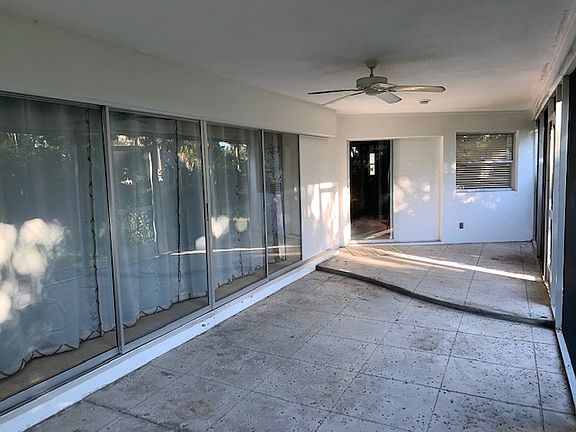 4th image of 5422 Brandy Cir W