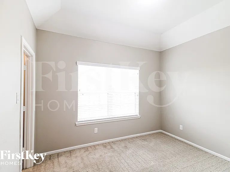 6434 Upper Leaf Ct — Photo 13