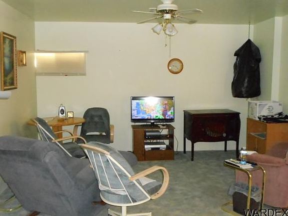 3rd image of 27944 Evans Ave