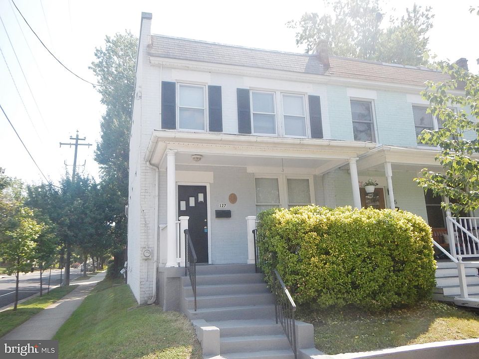 1st image of 127 Harvard St