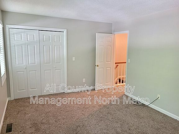 3rd image of 1938 Ivy Glen Dr SE