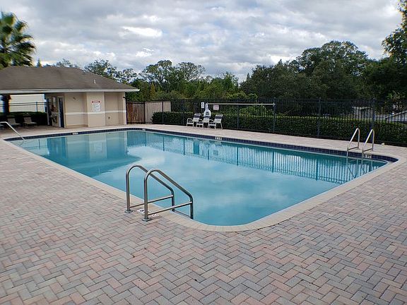 4th image of 4401 Ashburn Square Dr