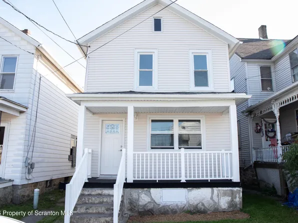 307 W Taylor St, Taylor, PA 18517