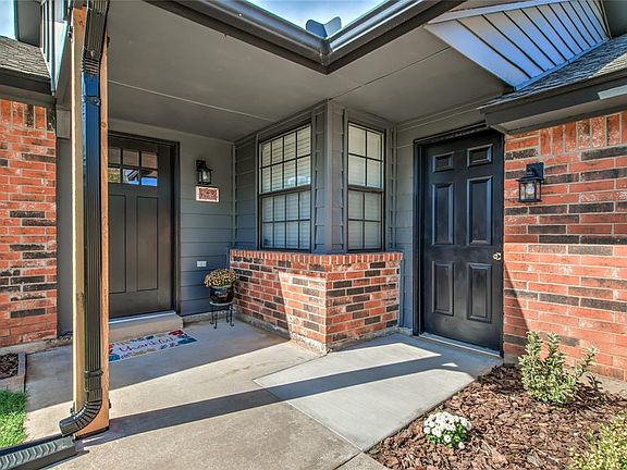 3rd image of 16305 Coronado Dr