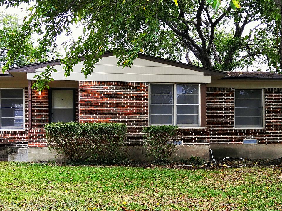 1st image of 10256 Newcombe Dr