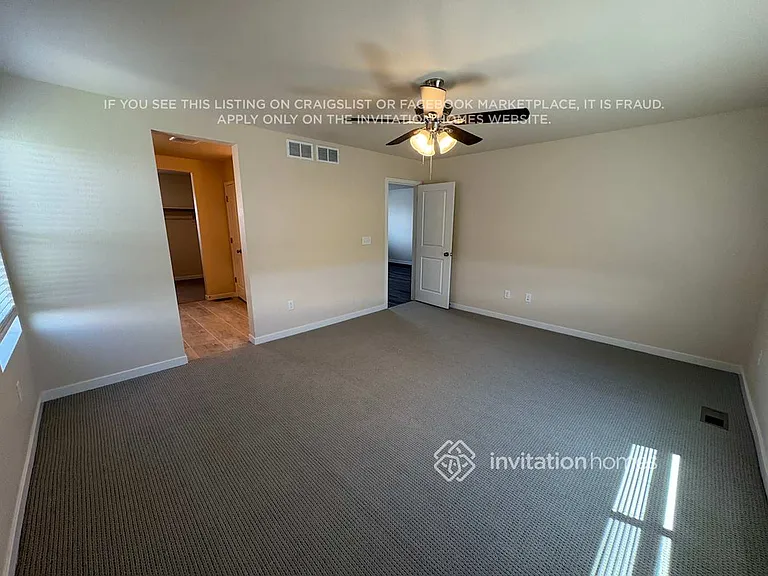 462 Elbert St — Photo 7