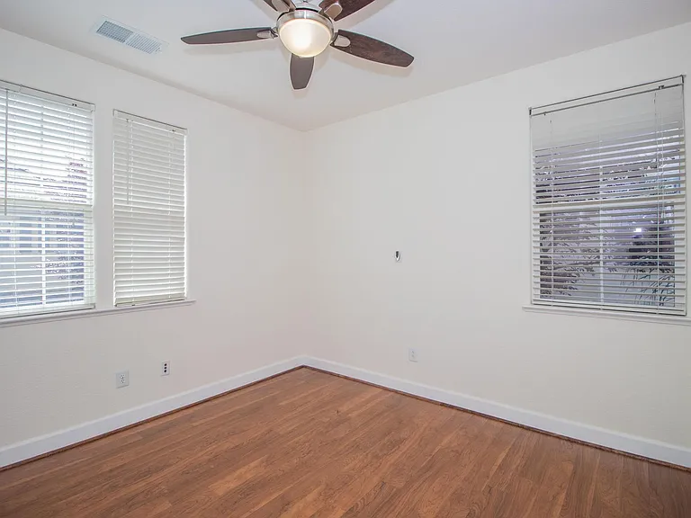 6239 Newhaven Ln — Photo 35