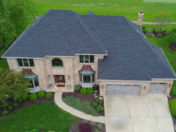 1583 Pine Lake Dr, Naperville, IL 60564