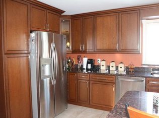 555 Mount Pleasant Ave, Providence, RI 02908