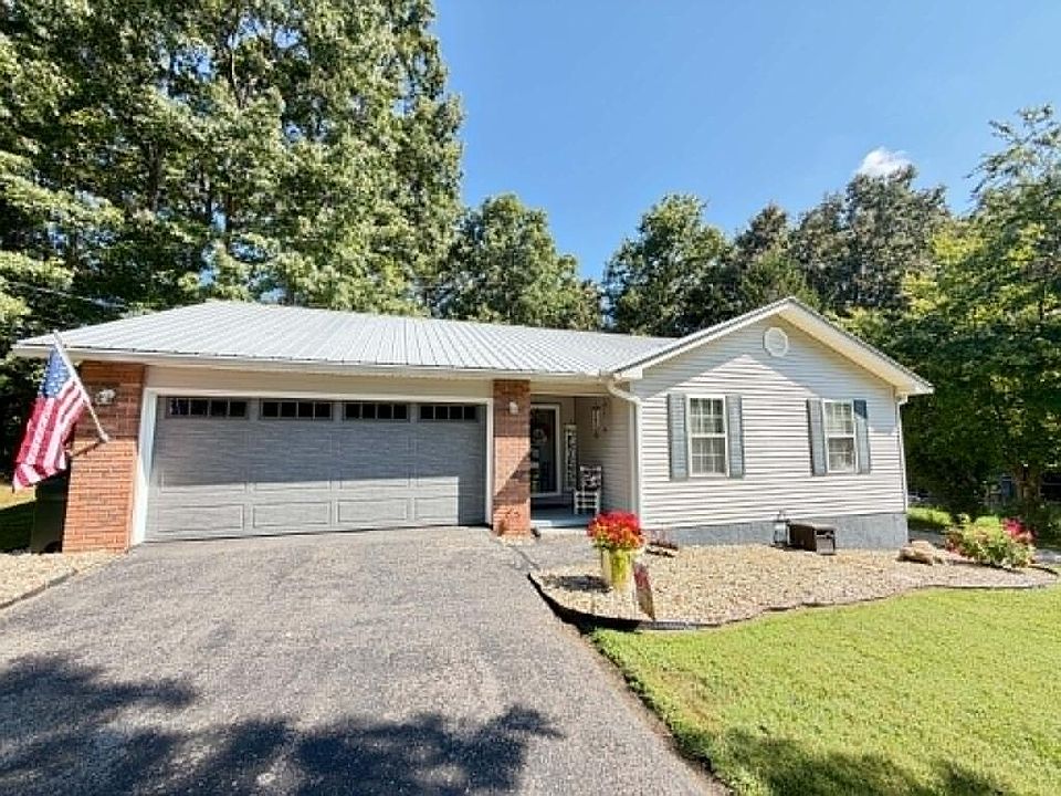 1st image of 64 Pear Cir