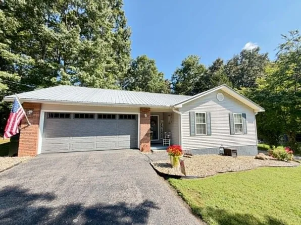 64 Pear Cir, Crossville, TN 38555