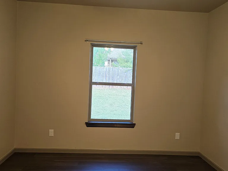 512 S Castle Ridge Ln — Photo 13