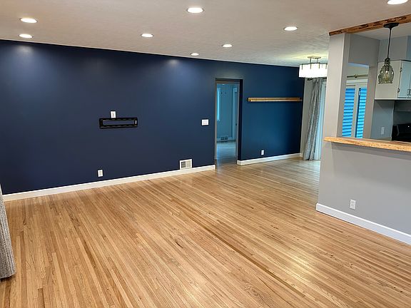 3rd image of 7524 Pasadena Ave