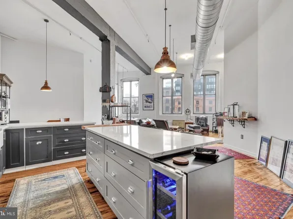 428 N 13th St APT 3B, Philadelphia, PA 19123