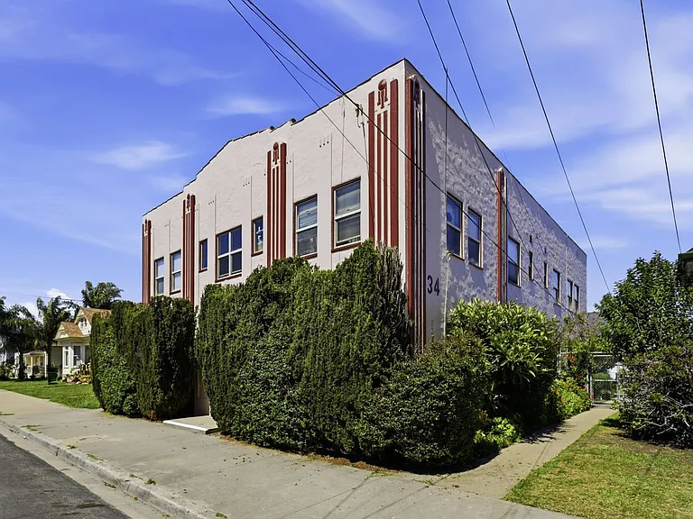 34 Sudden St — Photo 1