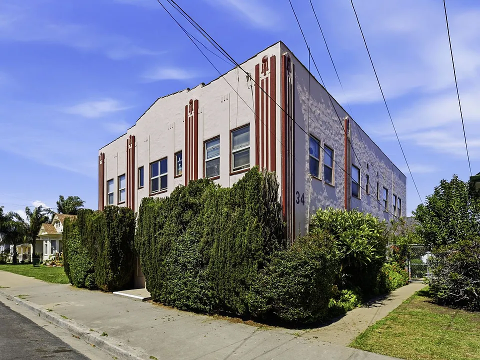 34 Sudden St