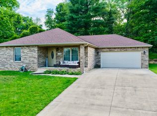 1716 N Old Orchard Dr, Seymour, IN 47274