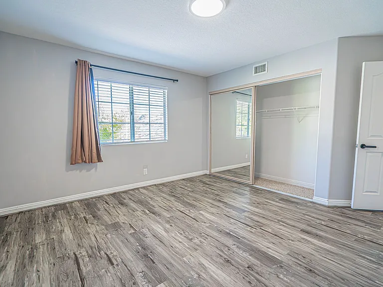 29364 Canyon Rim Pl — Photo 32