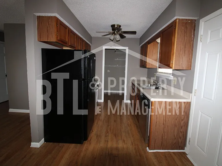 114 Rose Oneill Dr — Photo 7