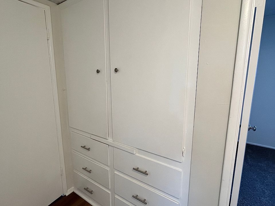 1st image of 518 Evergreen St APT 8