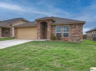 1072 Dumfries Dr, Seguin, TX 78155