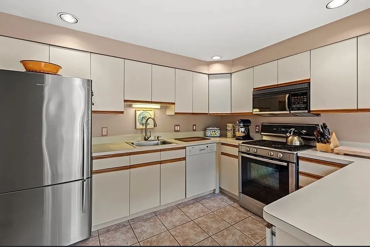 Woodland Park Dr, Haverhill — Photo 1
