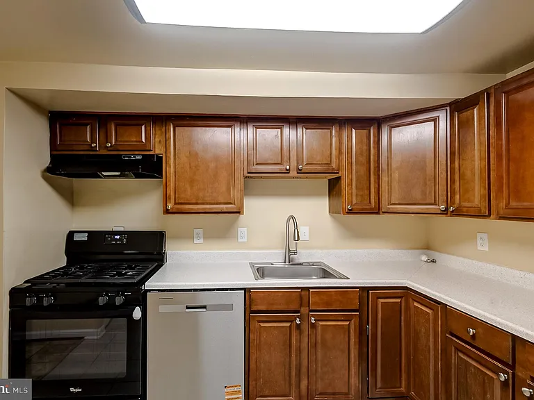 2334 Sun Valley Cir #1 — Photo 12