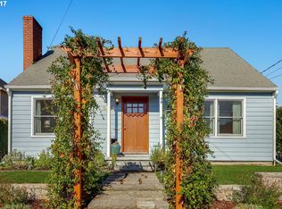 3545 SE Long St, Portland, OR 97202