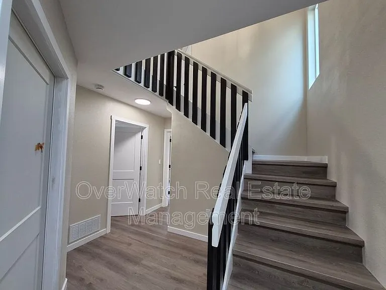 2640 E Haven Cir — Photo 12