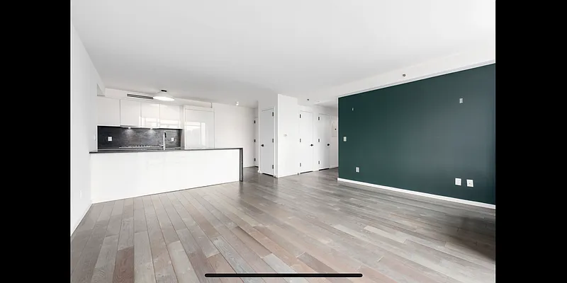 Rented by Gulia Wang, LREB | media 37