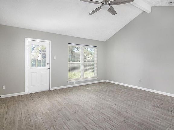 4th image of 317 Bayridge Dr