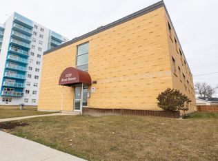 1139 Grant Ave #5, Winnipeg, MB R3M 1Y8