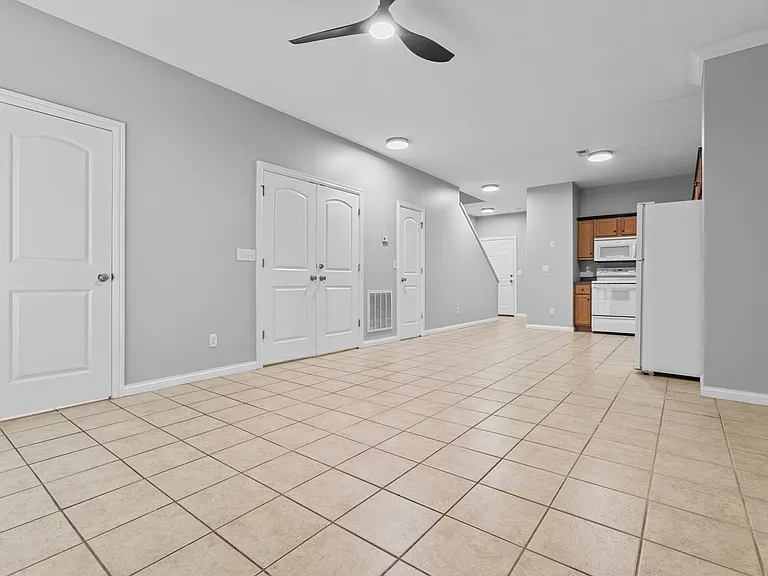 Pin Oak Villas Townhomes — Photo 34
