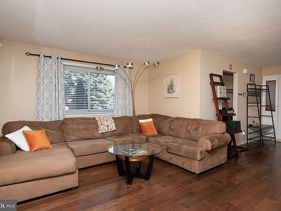 5th image of 173 Hillcroft Way