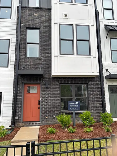 3644 S Tryon St Photo 1
