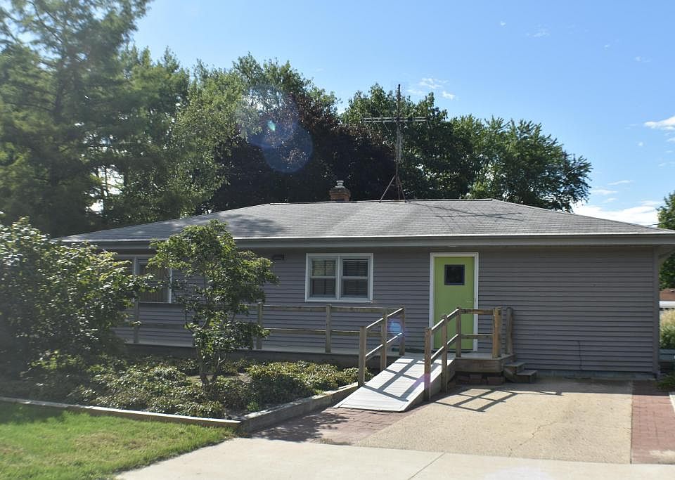 1st image of 1476 South St