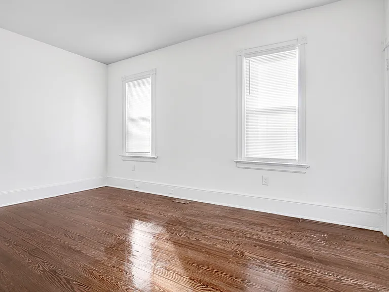 38 Brenwal Ave — Photo 11