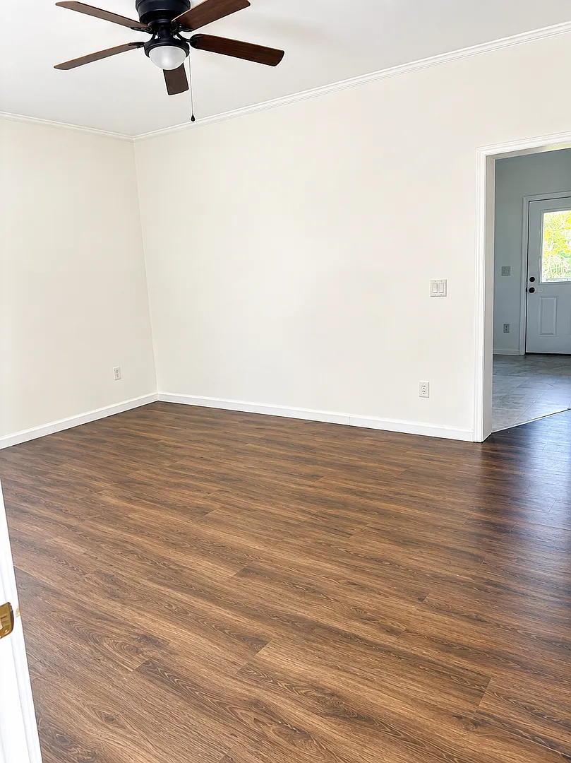 Leicester Apartments — Photo 3