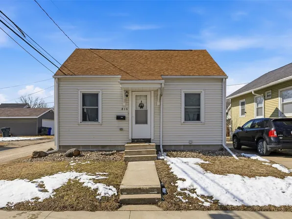 816 10th St NW, Cedar Rapids, IA 52405