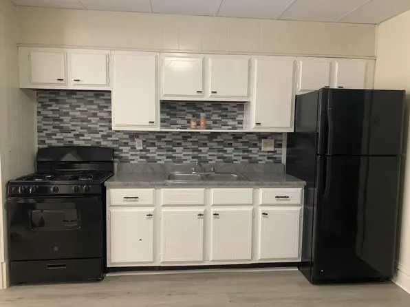 706 7th Ave #1, Huntington, WV 25701