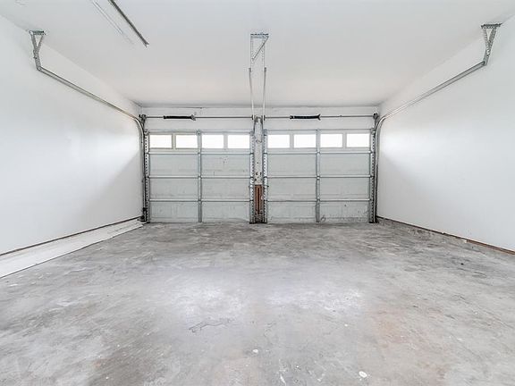 4th image of 3013 Pine St
