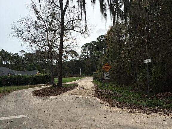 2nd image of 8824 Shore Pl