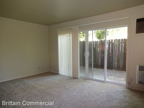 2nd image of 2941 Marconi Ave #5