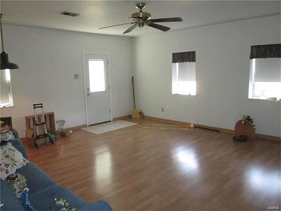 4th image of 10736 Lavinia Dr