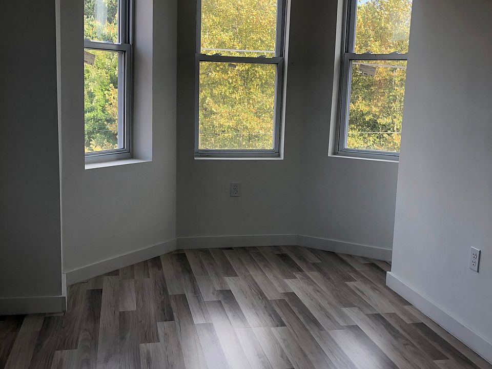 1st image of 1758 N 31st St #3