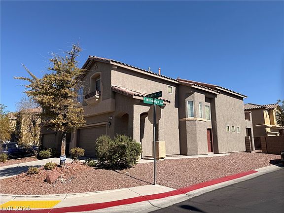 3rd image of 6403 Foxlyn Ave